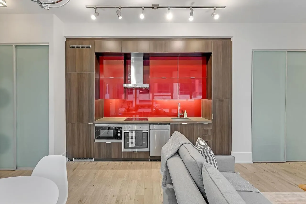 2Br 2Bth Apt-Rogers Center-Cn Tower-Free Parking Apartment Toronto