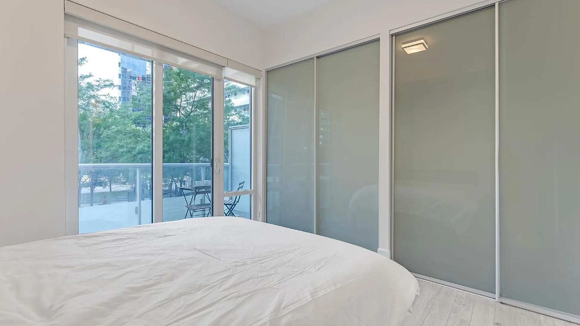 2Br 2Bth Apt-Rogers Center-Cn Tower-Free Parking Apartment Toronto Canada