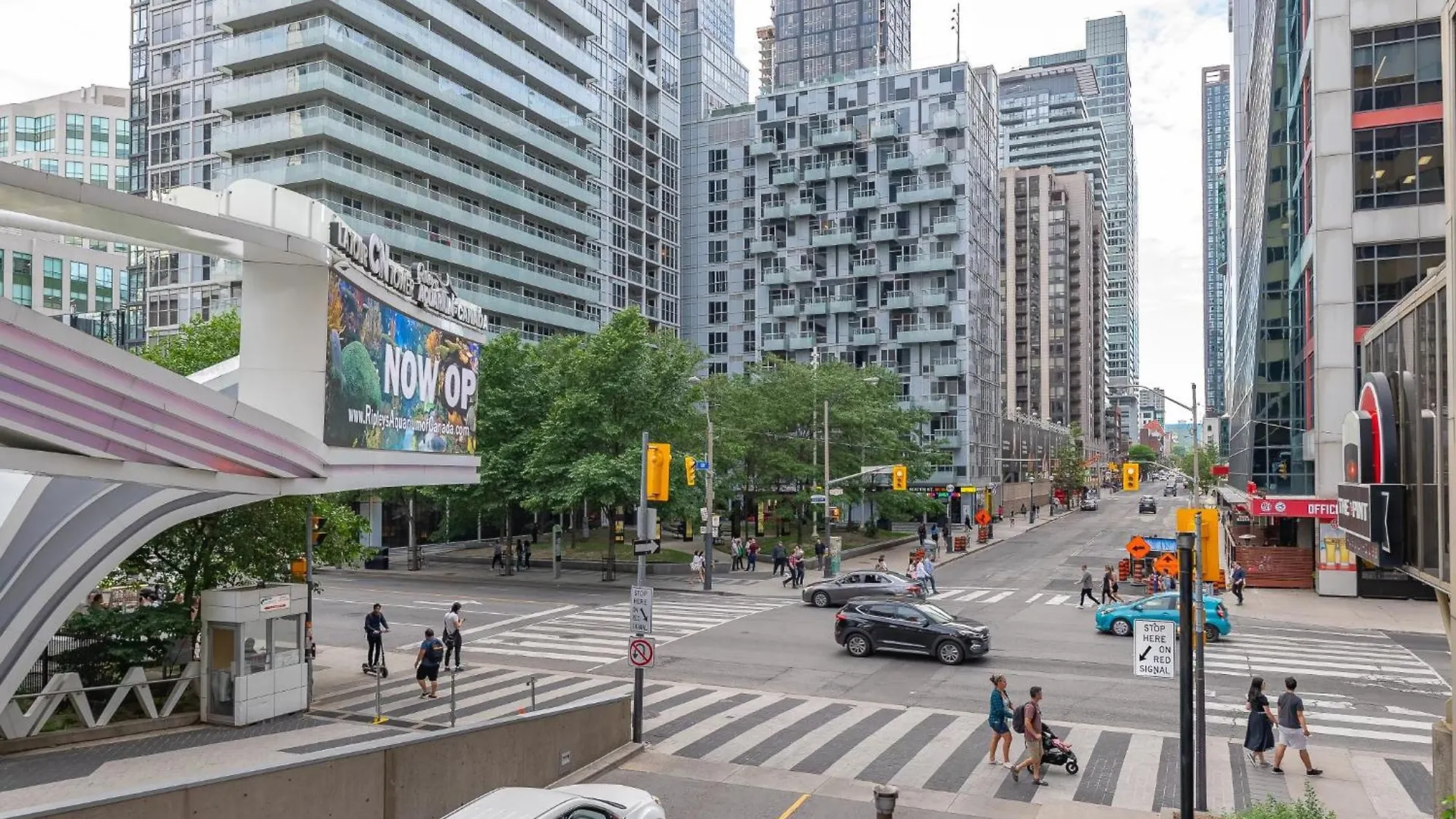 2Br 2Bth Apt-Rogers Center-Cn Tower-Free Parking Apartment Toronto